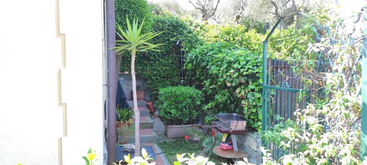 Joivy Inviting Flat With Garden And Sea View In Rapallo Рапало Екстериор снимка